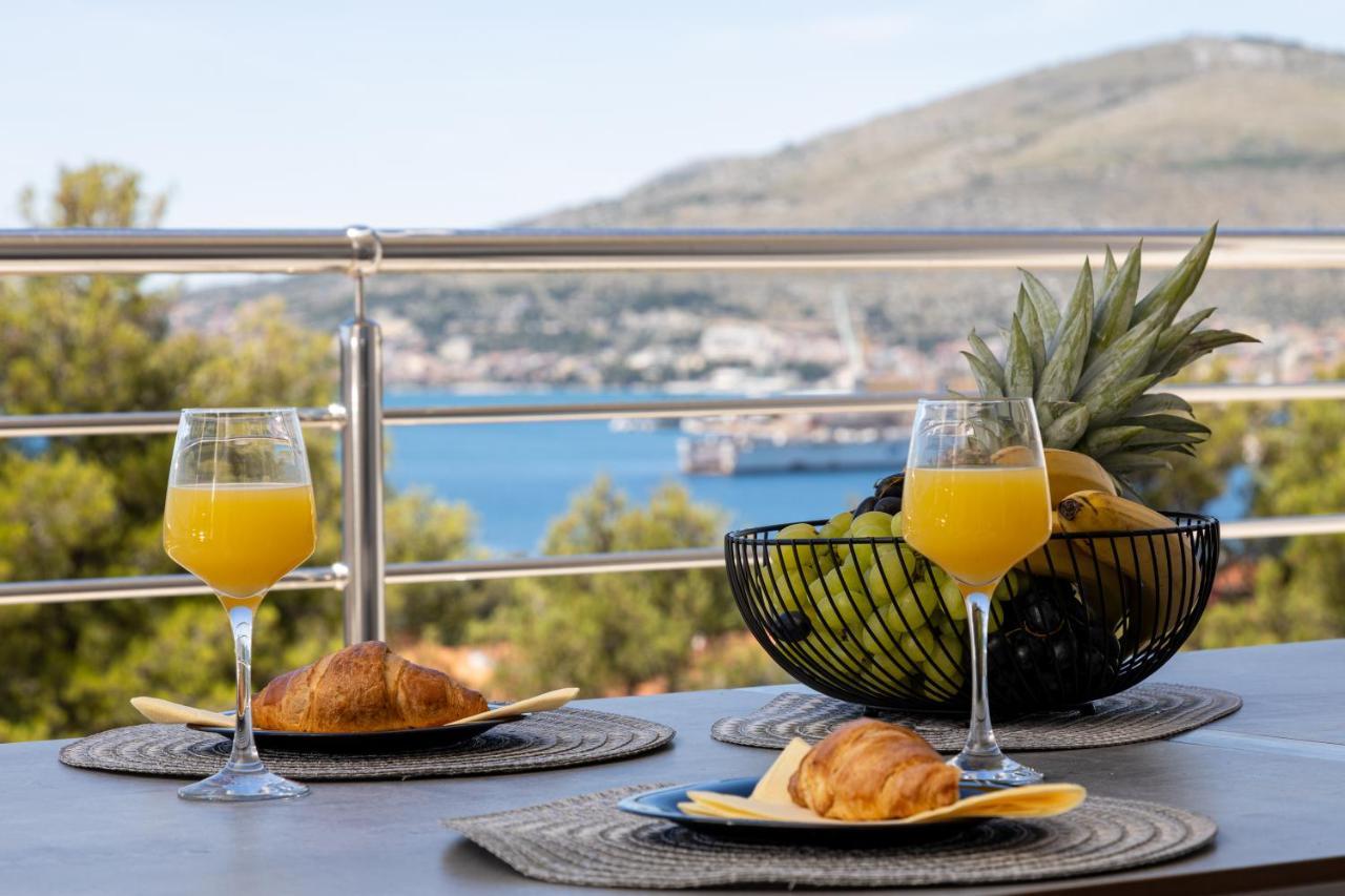Villa Palavra Trogir Exterior foto
